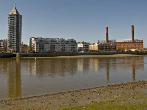 Chelsea Harbour and Lots road