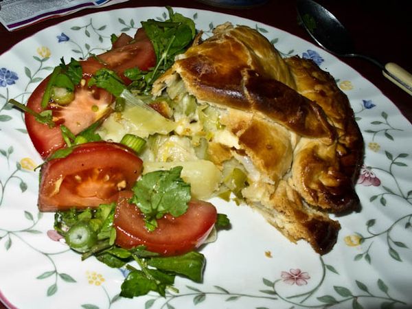Gertsamtkunstwerk: Giant cheesy leek and potato pasty