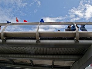 Millennium bridge