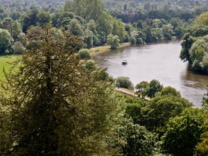 Boat at petersham