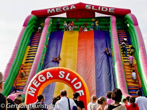 Mega slide