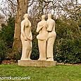 3 Standing Figures 