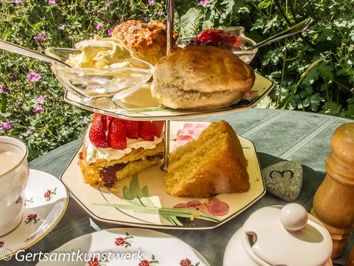 Cakes and scones