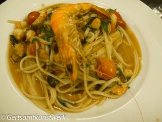 Prawn linguine