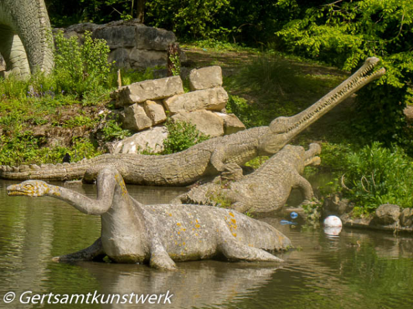 Gertsamtkunstwerk: Crystal Palace Park - Dinosaurs and sport