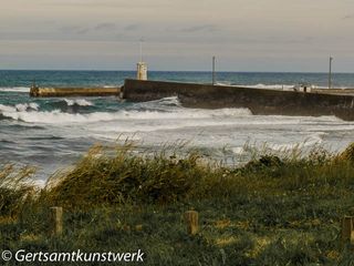 Waves at Seahouses