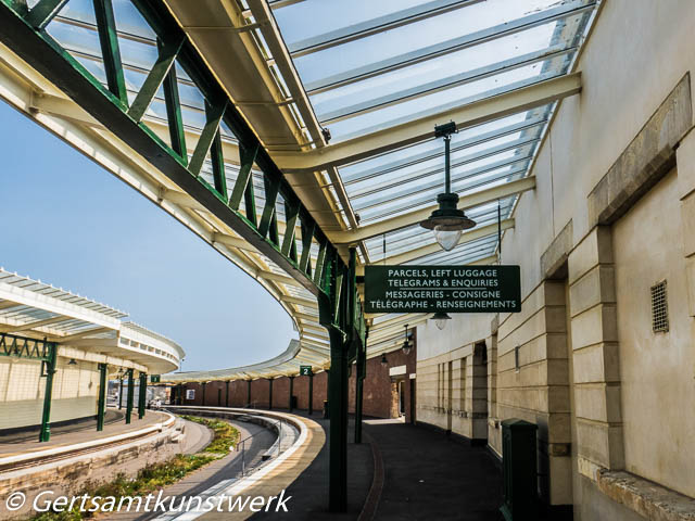 Railway platform