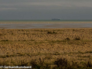 Ship on horizon