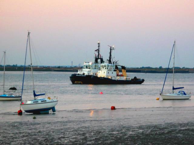 Thames tugs