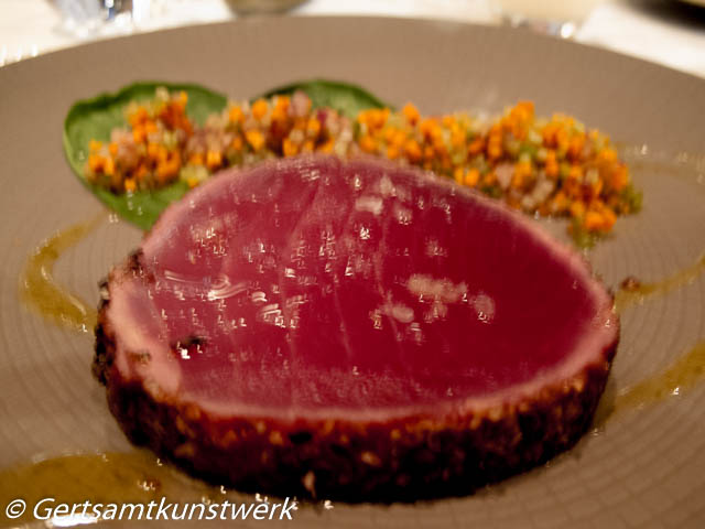 Coriander seared tuna, sesame and lime