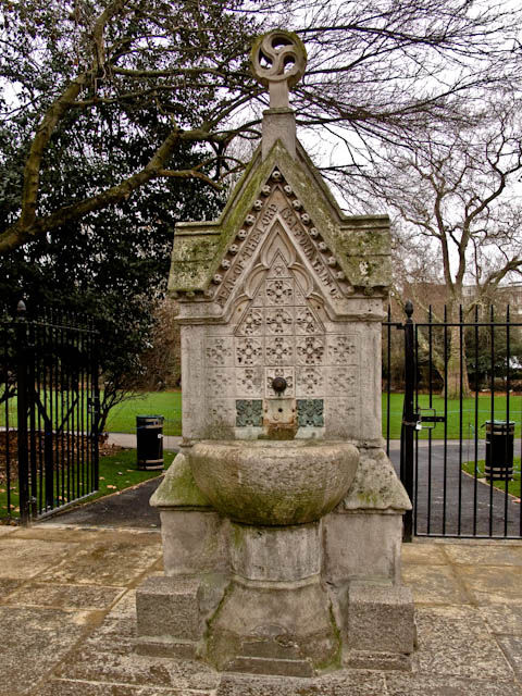 Drinking fountain