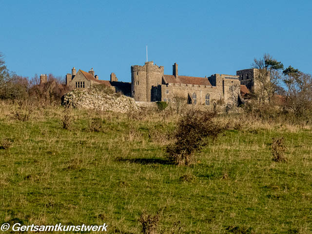 Lympne and Stutfall castles